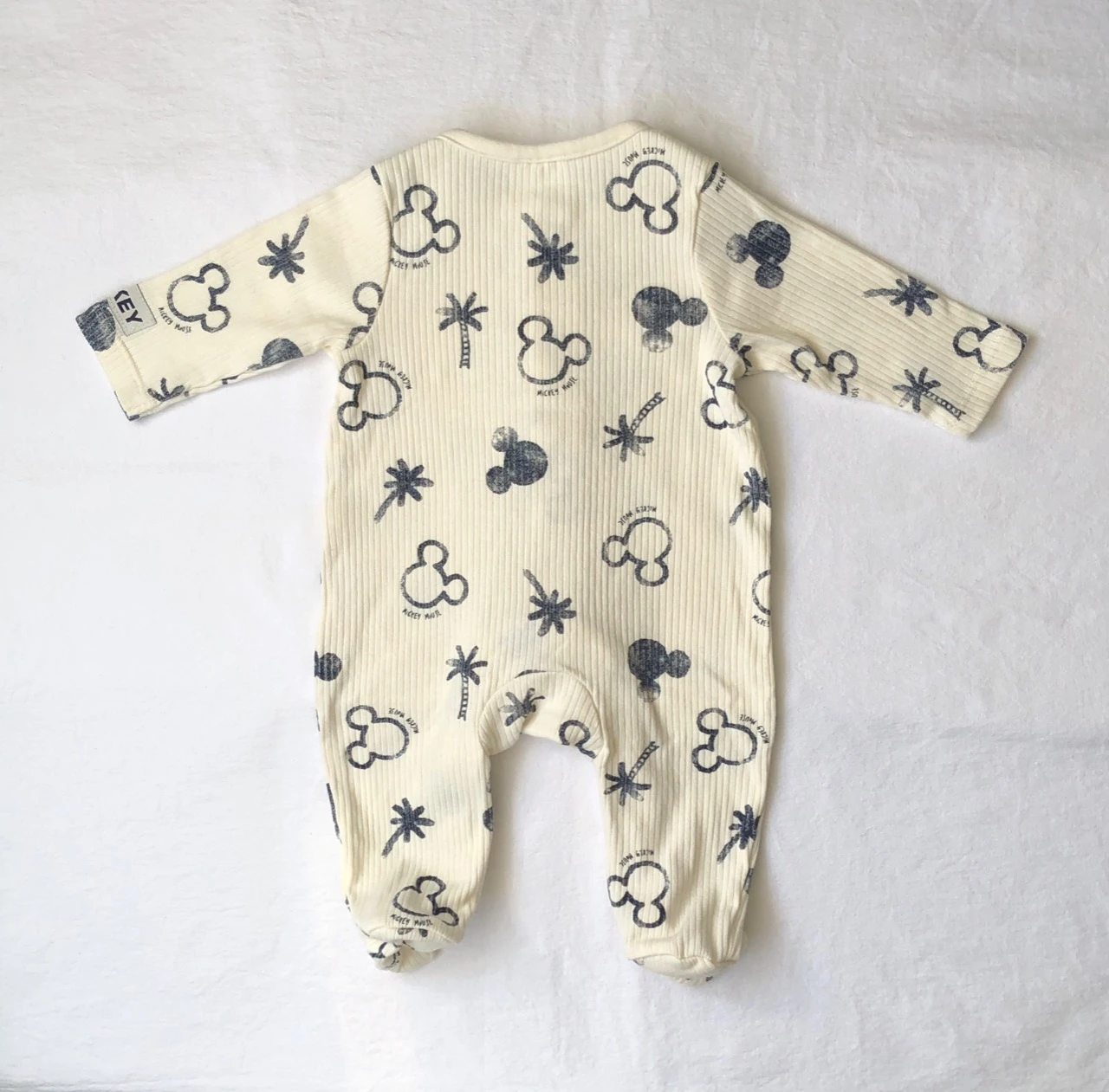 Thin Disney Orchestra Pajamas 1 Month – photo 3